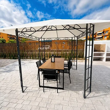 Ferienhaus Con Piscina En Les Marines, Dénia